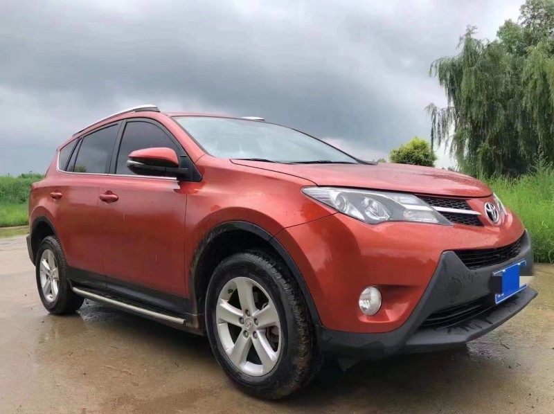 北京14年豐田RAV42