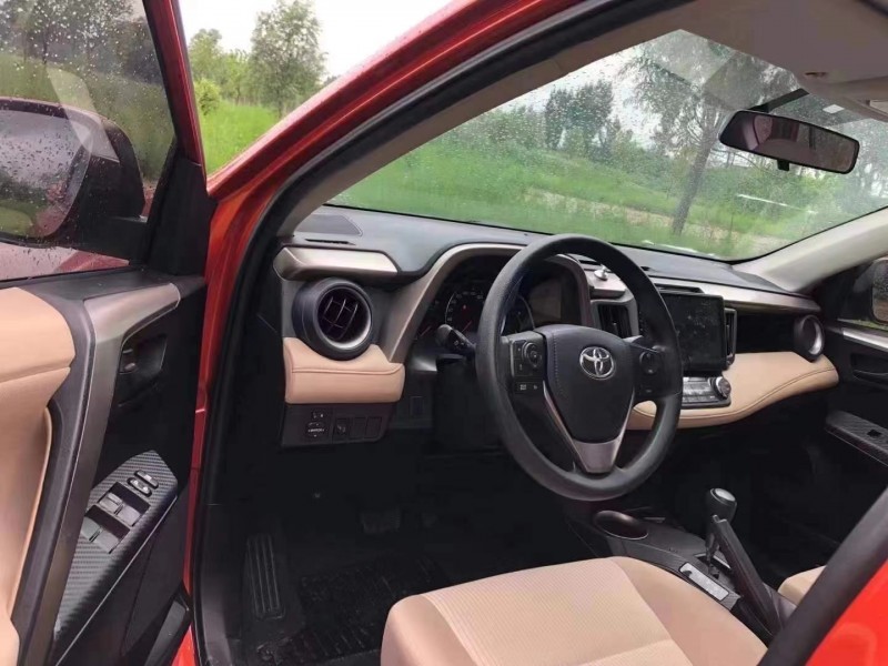 北京14年豐田RAV44