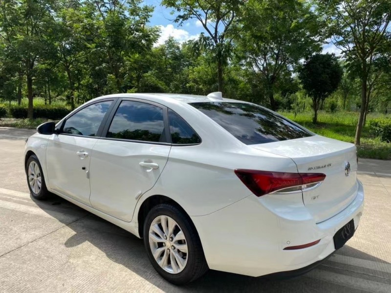 盐城20年别克英朗6