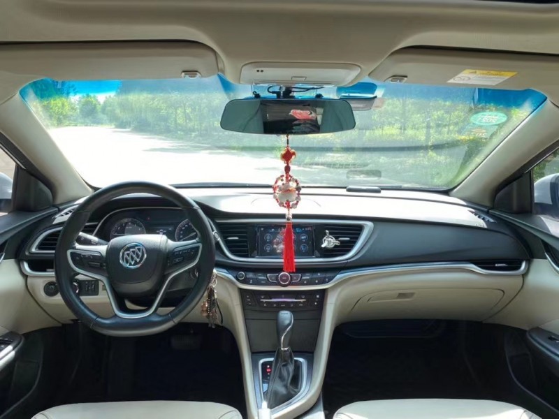 盐城20年别克英朗2