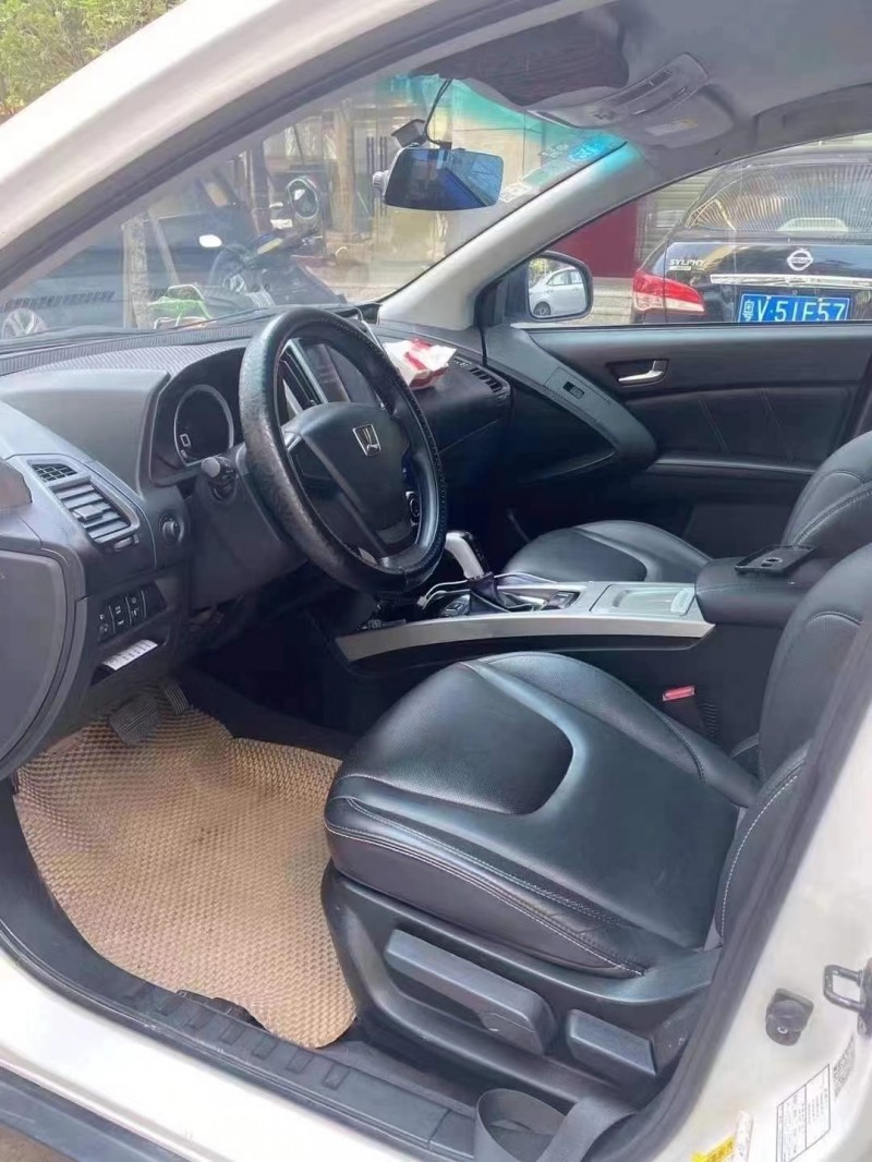 广州16年纳智捷优6 SUV4