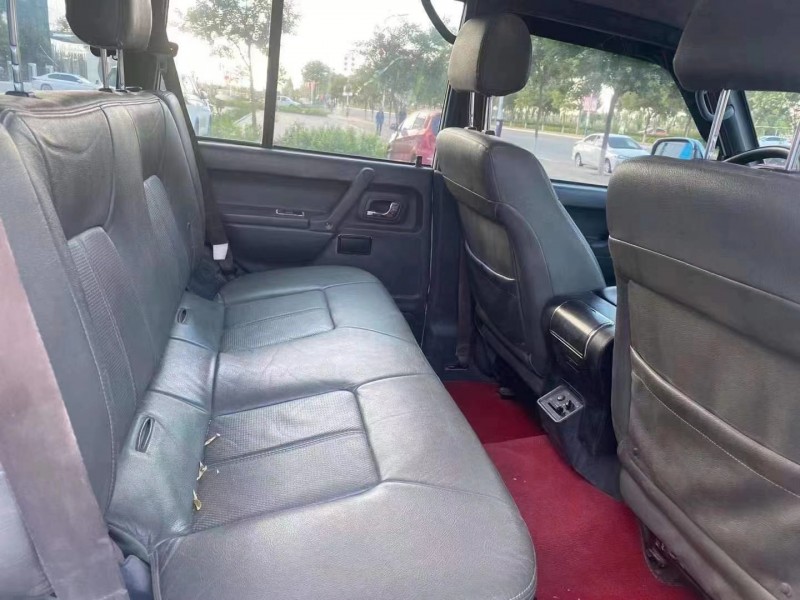 西安12年獵豹汽車黑金剛7