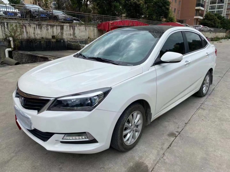 遵義17年長安汽車悅翔V74