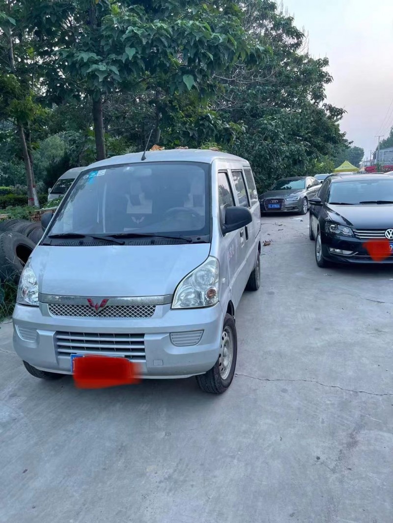 邯鄲16年五菱汽車榮光2