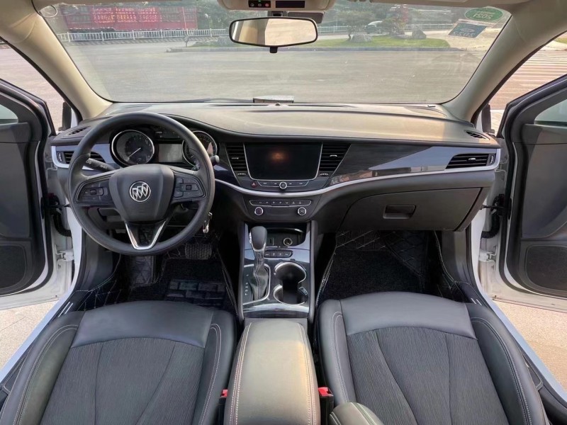 枣庄20年别克威朗5