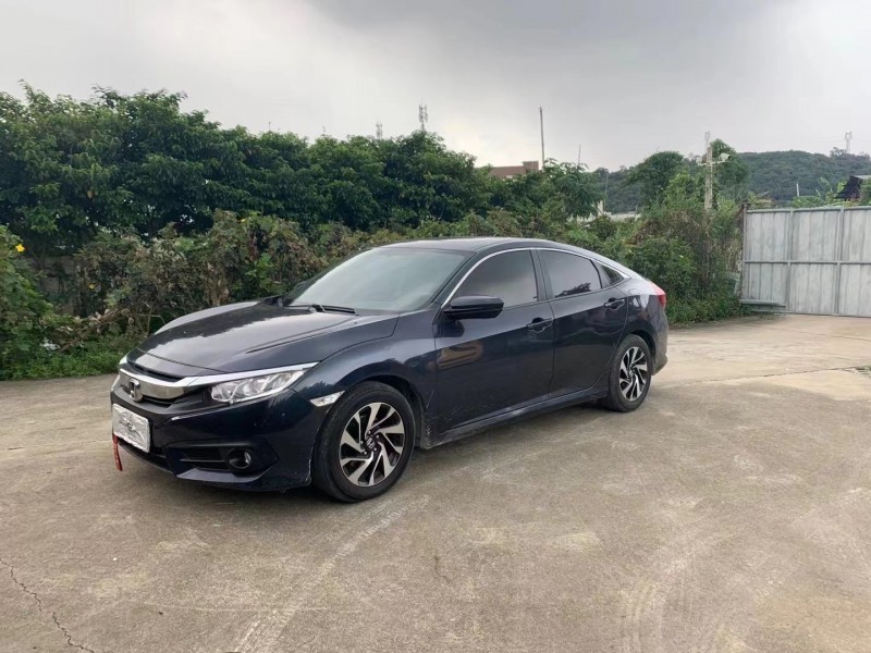 佛山17年本田思域2