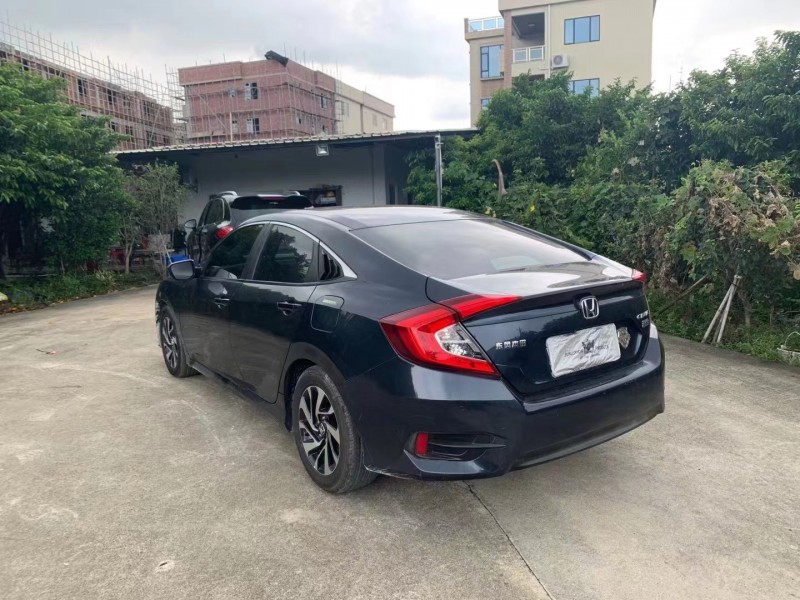 佛山17年本田思域9