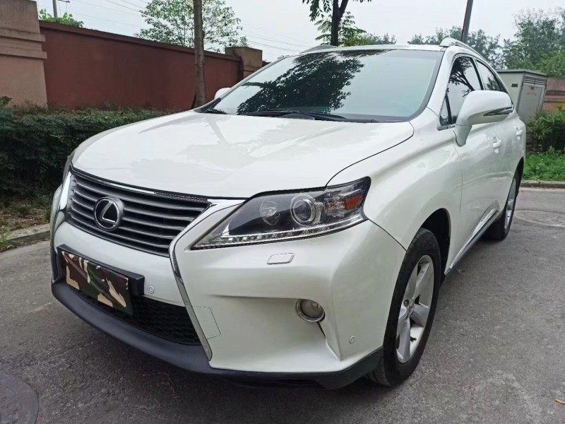 成都13年雷克萨斯RX8