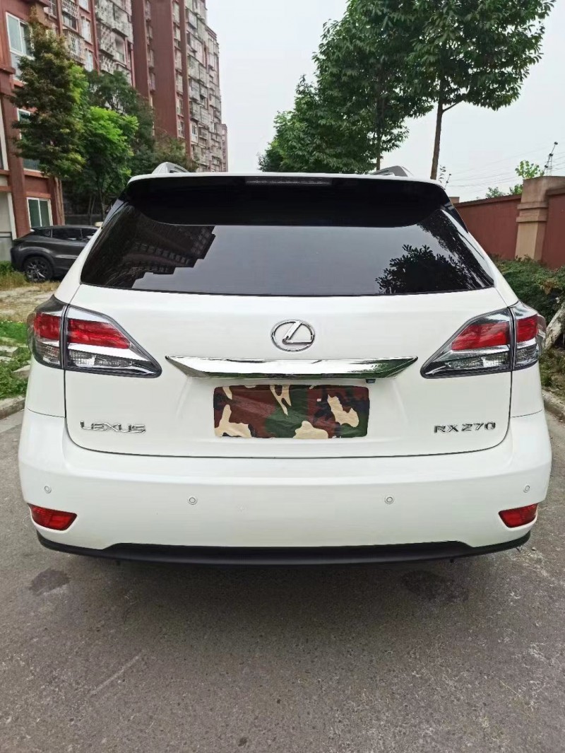 成都13年雷克萨斯RX1