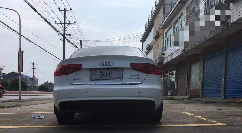 長沙14年奧迪A4L1