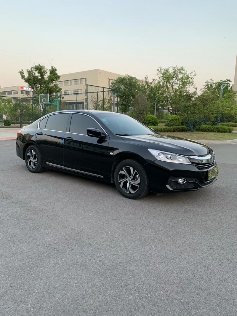 徐州18年本田雅阁6