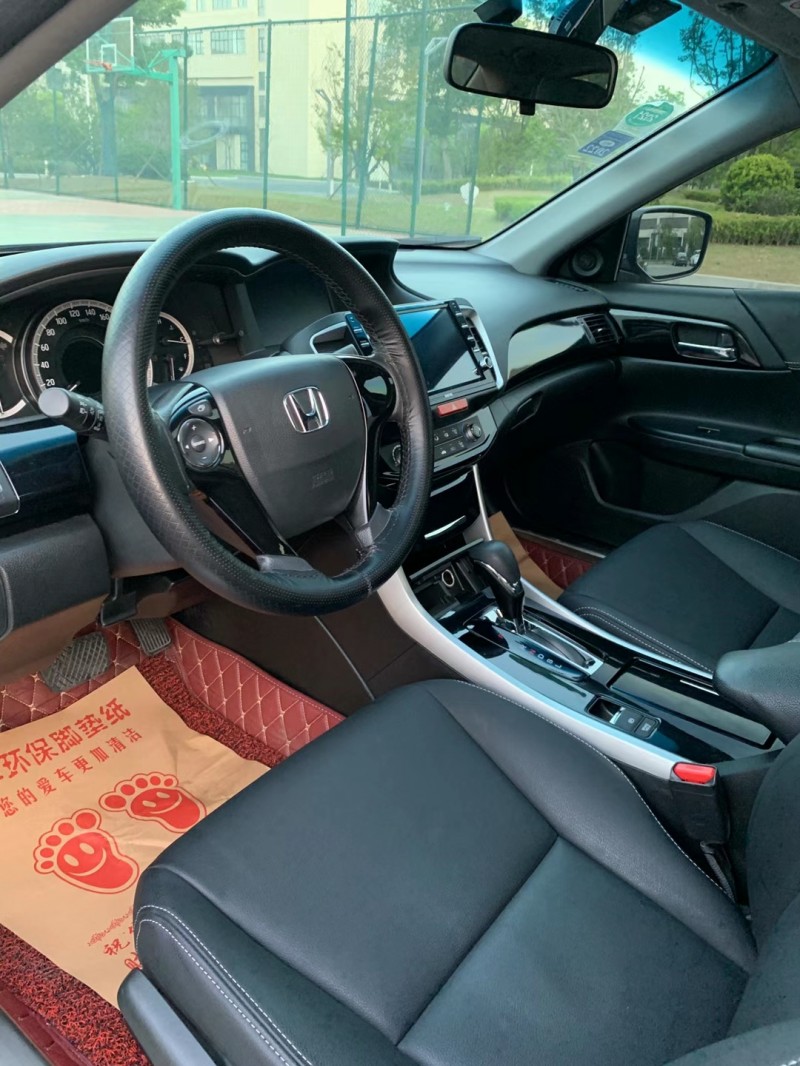 徐州18年本田雅阁8