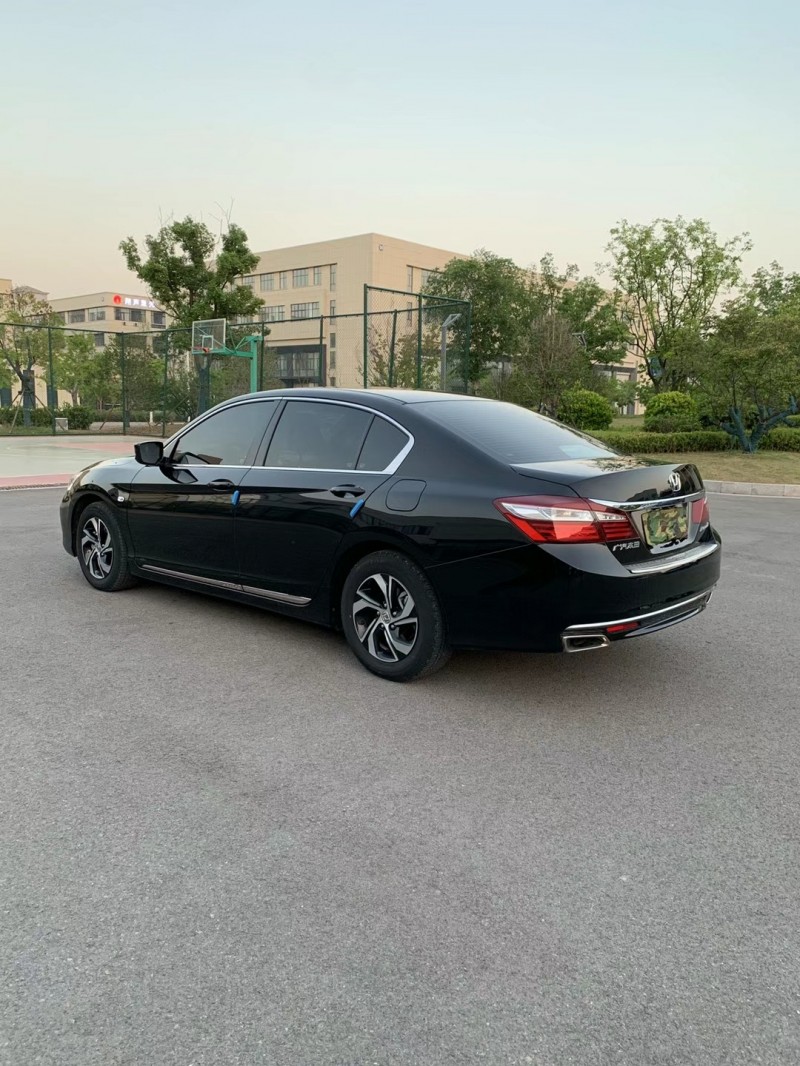 徐州18年本田雅阁2