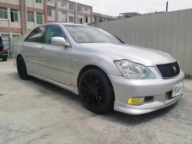 佛山06年丰田皇冠8