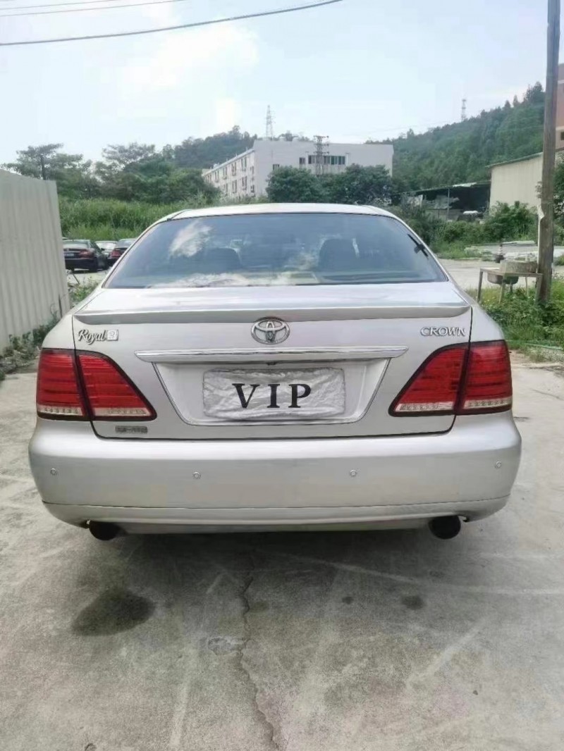 佛山06年丰田皇冠6