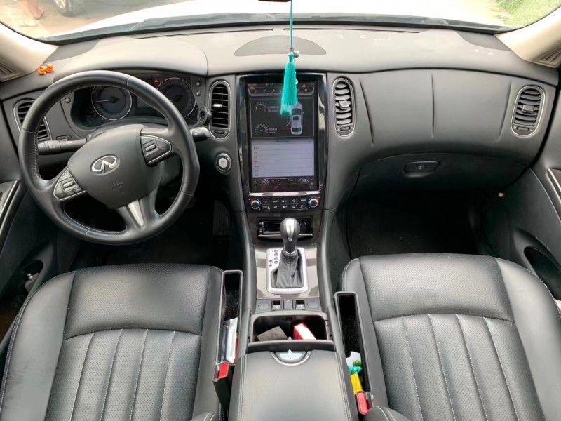 佛山17年英菲尼迪QX504