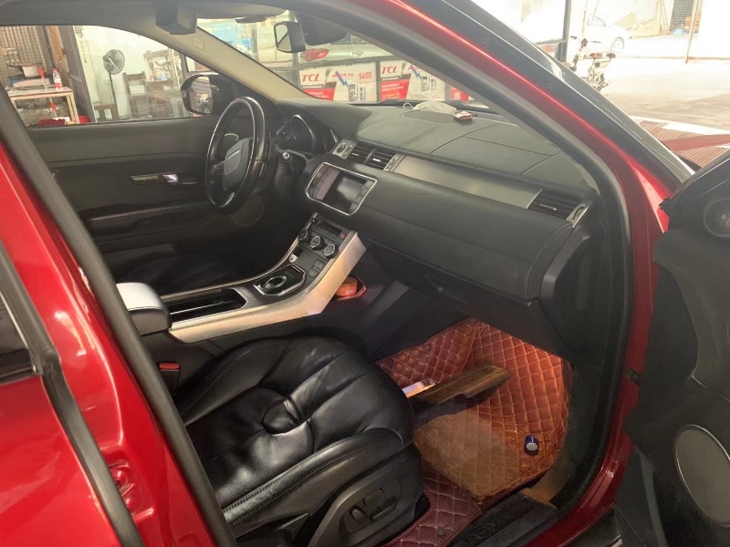 深圳14年路虎极光5