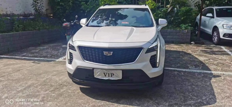 咸寧19年凱迪拉克XT42