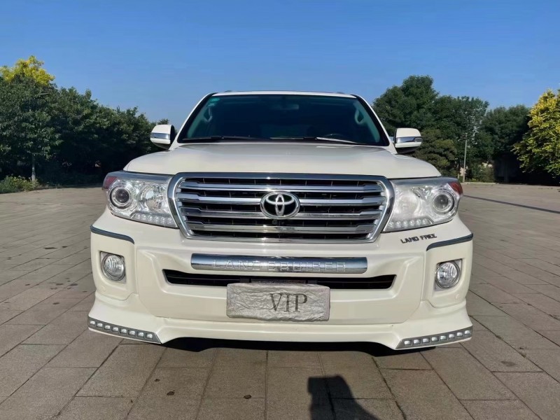 保定16年丰田兰德酷路泽9