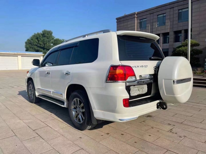 保定16年丰田兰德酷路泽3