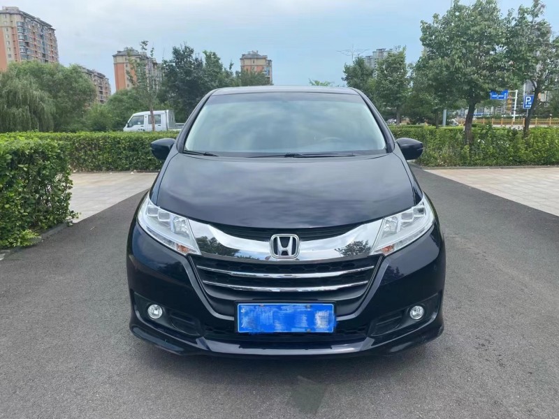 青岛17年本田奥德赛1