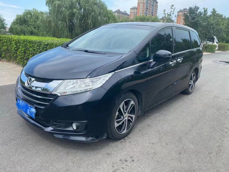 青岛17年本田奥德赛2