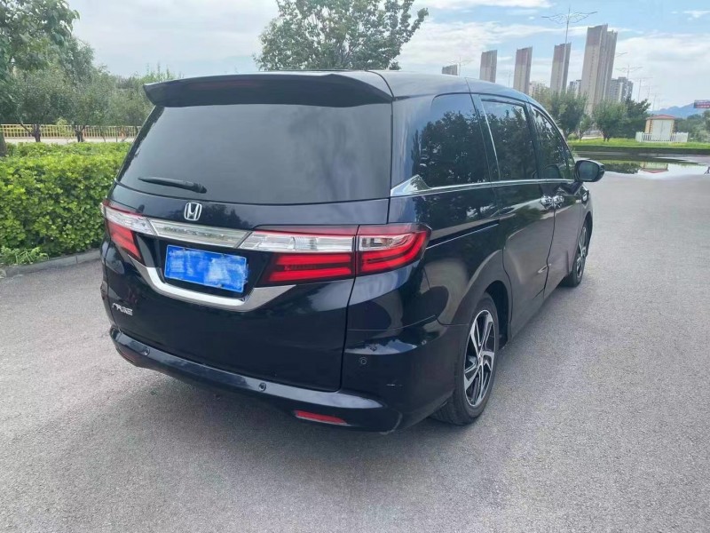 青岛17年本田奥德赛7