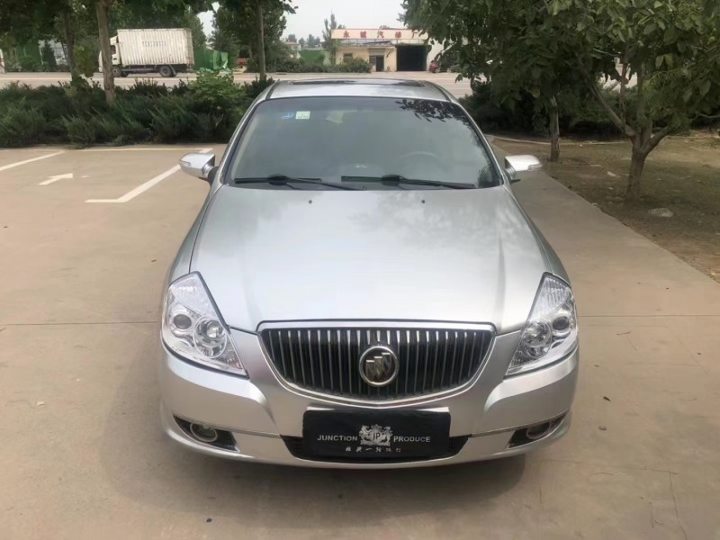 邢台12年别克凯越1