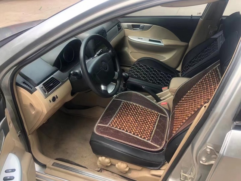 邢台12年别克凯越6