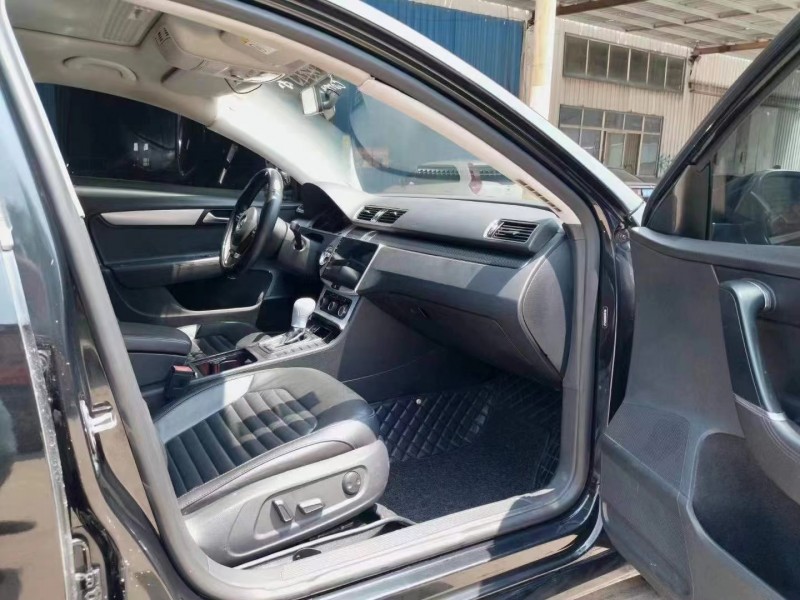 武汉16年大众迈腾4