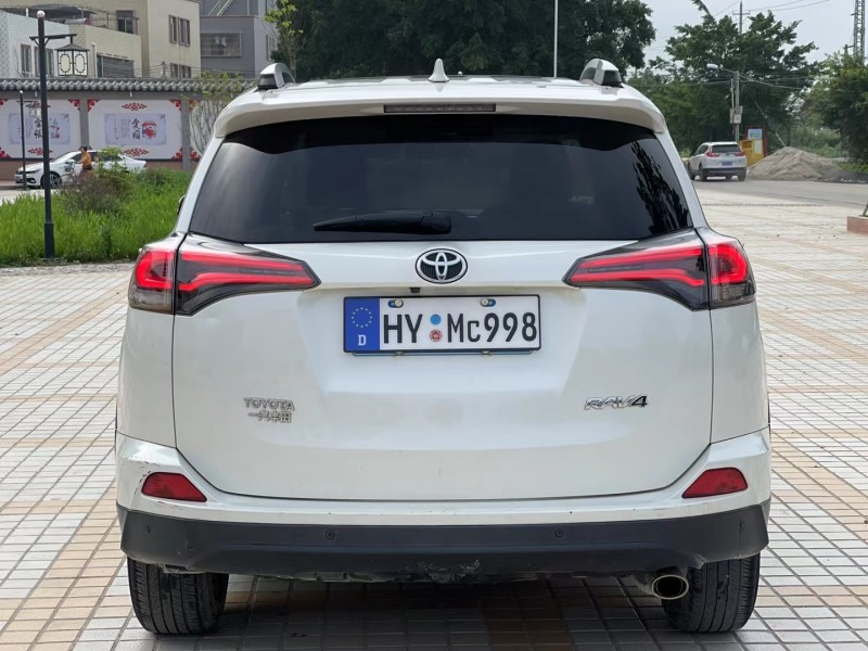 佛山17年丰田RAV41