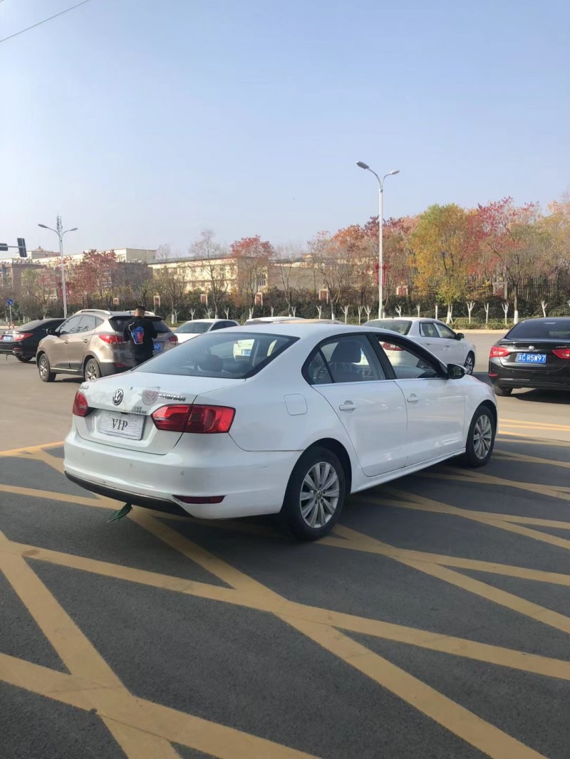 徐州14年大众速腾8