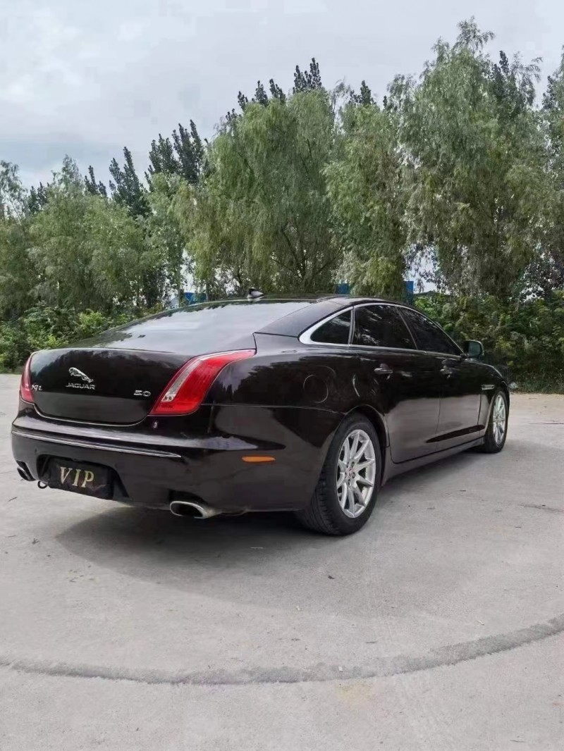 太原15年捷豹XJ8
