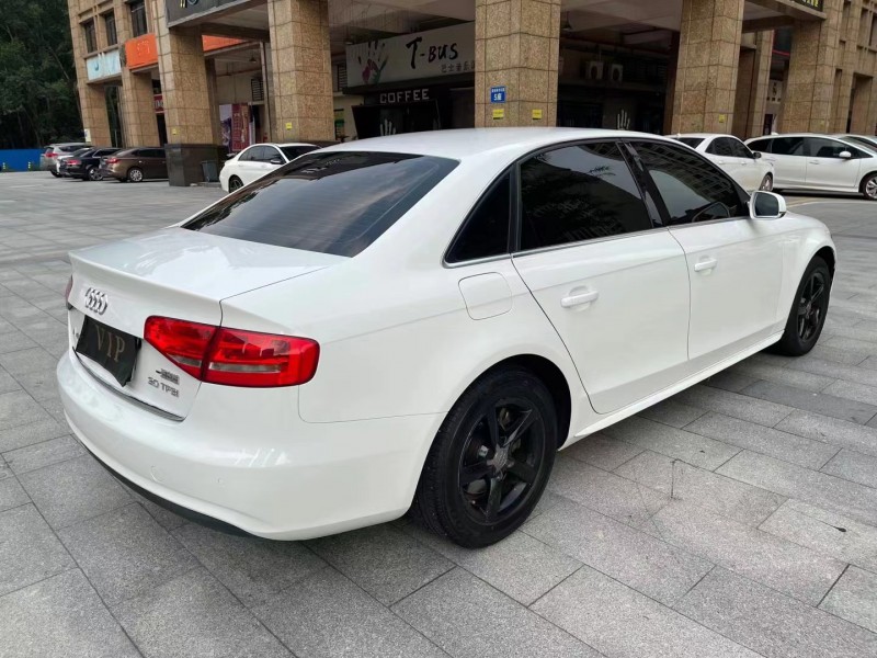 佛山15年奥迪A4L8