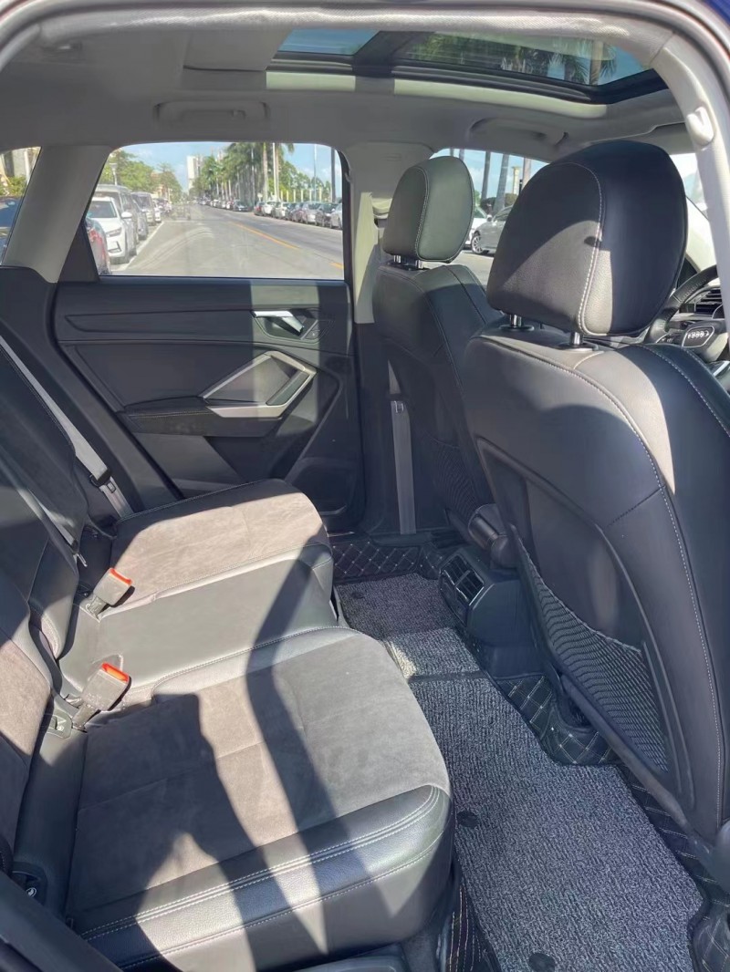 佛山20年奥迪Q36