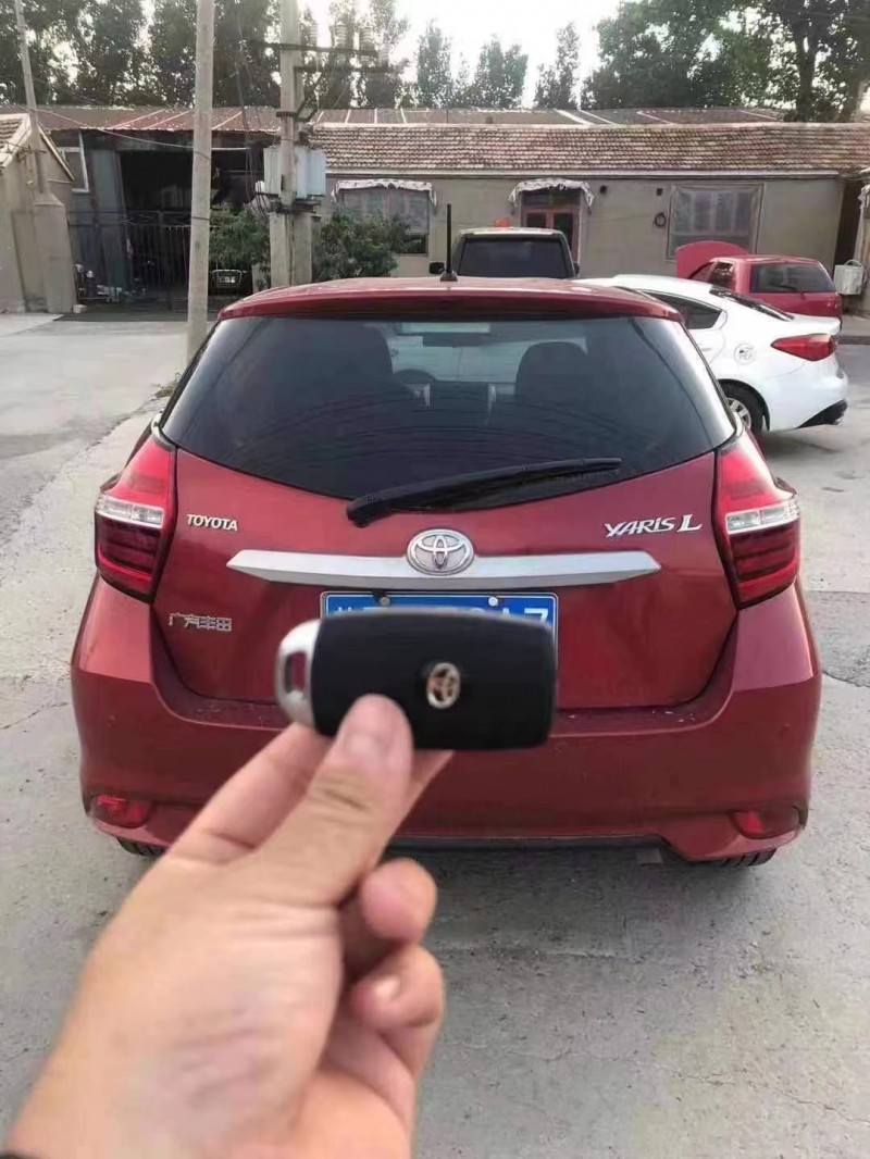 天津18年豐田YARiS L 致炫8
