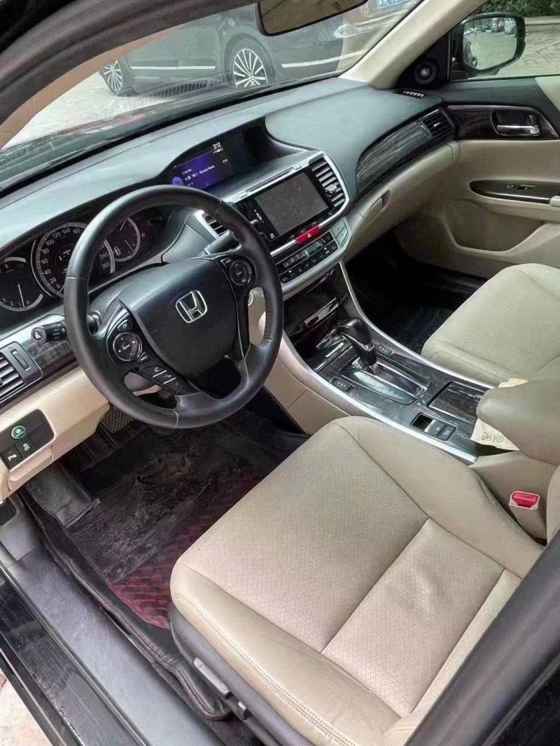 枣庄14年本田雅阁4