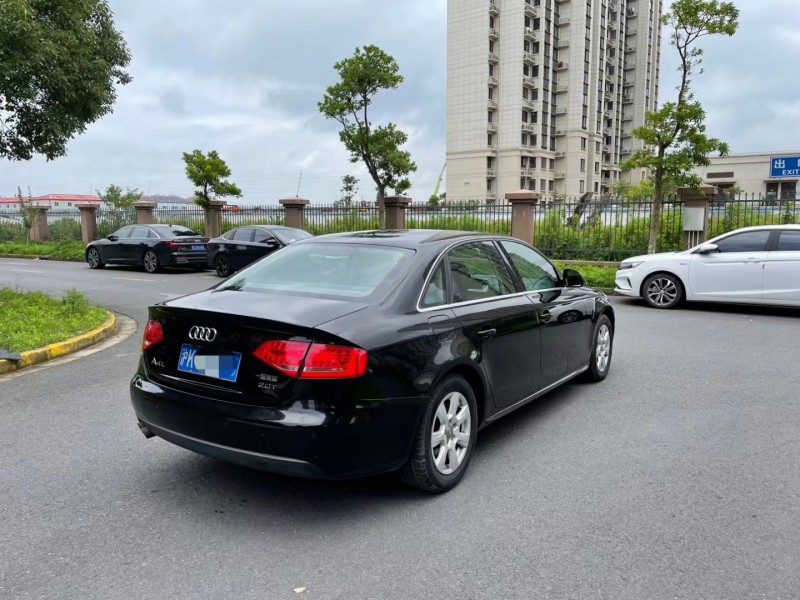 上海10年奧迪A4L8