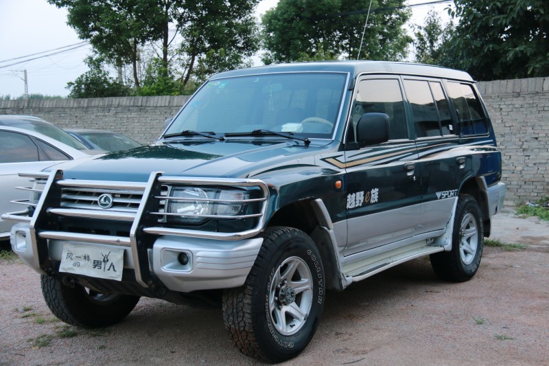 南陽15年獵豹汽車黑金剛8