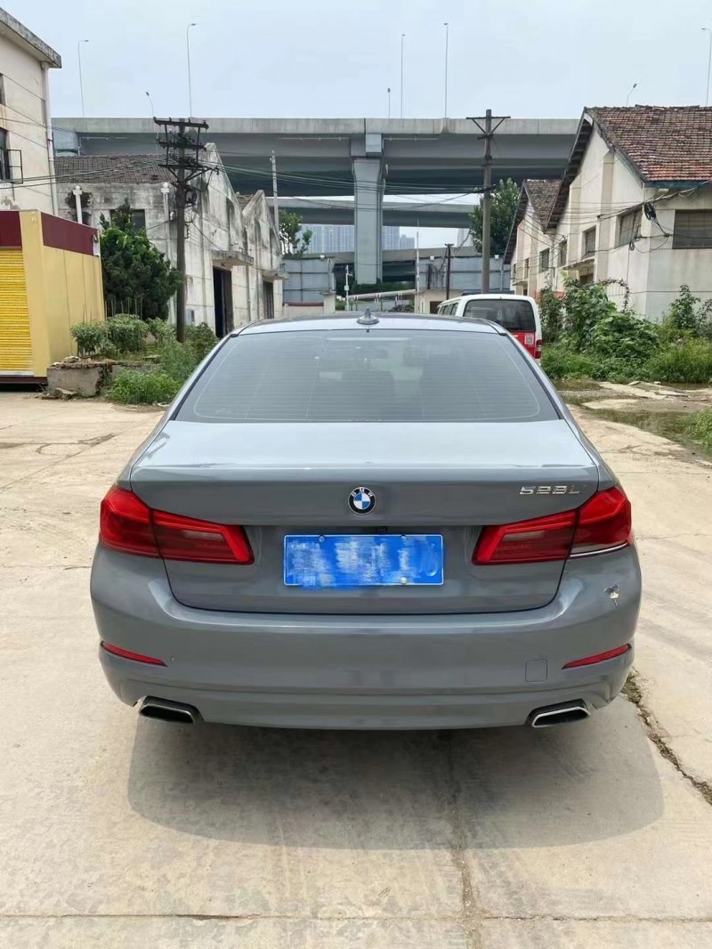 武汉18年宝马5系1