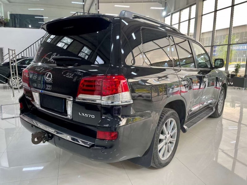 張家口11年雷克薩斯LX5
