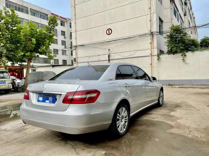 濱州12年奔馳E8