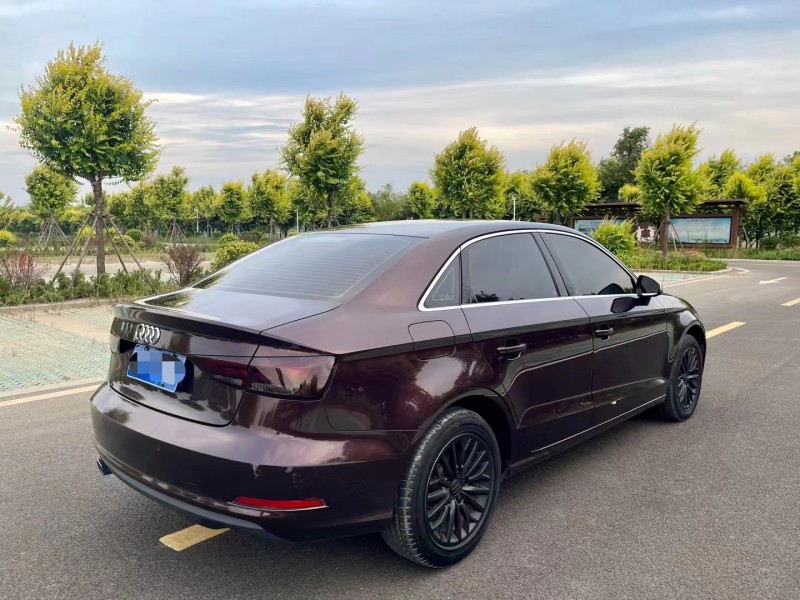 枣庄15年奥迪A33