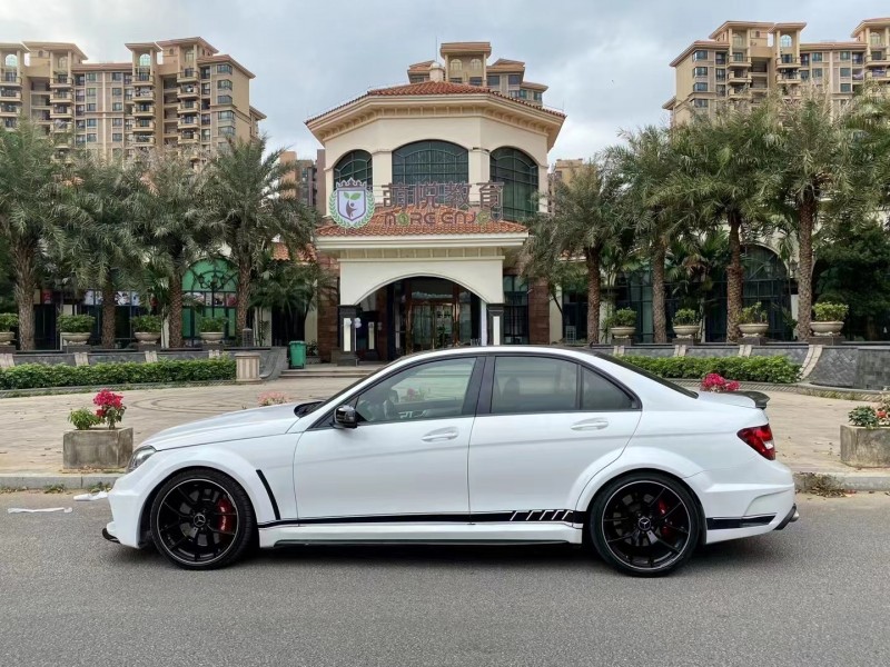 汕頭12年奔馳AMG C633