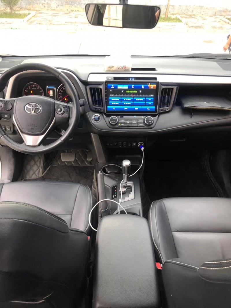 呼和浩特17年豐田RAV4榮放4