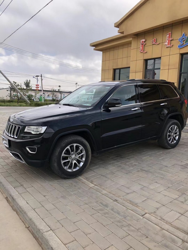 呼和浩特16年Jeep大切諾基2