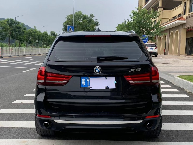 广州18年宝马X58