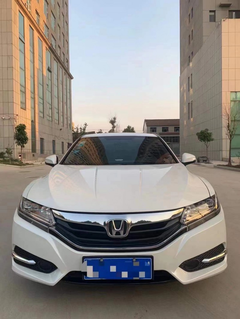 广州18年本田思铂睿1