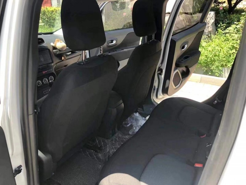 泰安18年Jeep自由俠6
