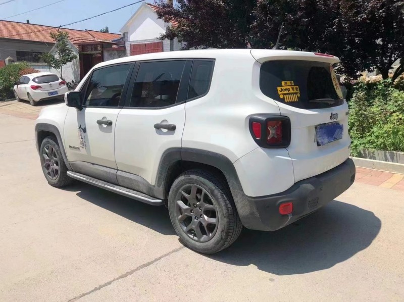 泰安18年Jeep自由俠2